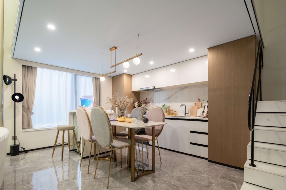 现代轻奢风格室内家装案例效果图-餐厅 现代轻奢风格室内家装案例效果图-餐厅