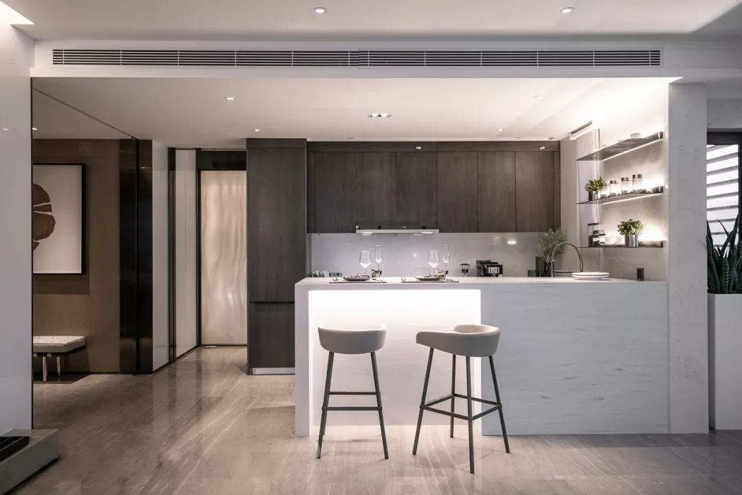 现代轻奢风格家装设计室内装修效果图-餐厅 现代轻奢风格家装设计室内装修效果图-餐厅